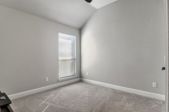 Building Photo - 424 Molly Ln