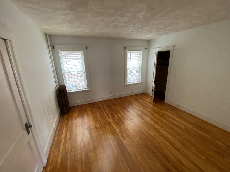 Building Photo - 49-51 Houghton St