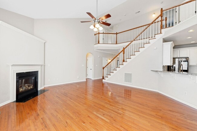 Building Photo - Beautiful 5 Bedroom Home in Dansforth Neighborhood