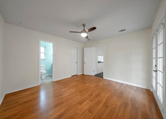 Building Photo - 128 Drewson Dr