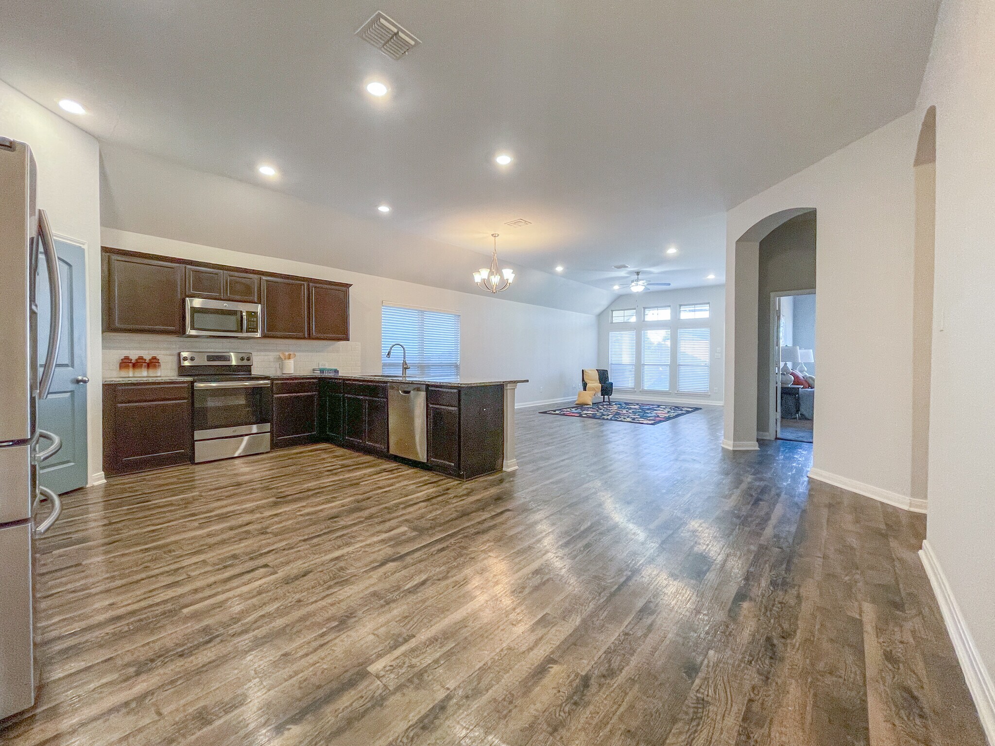 Building Photo - 10624 Langham Dr