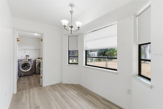 Building Photo - 7284 Sea Mist Dr