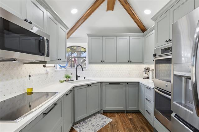 Building Photo - 4501 Hartford Dr