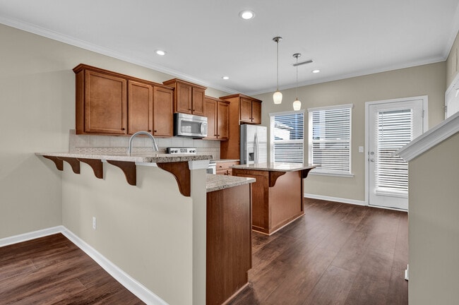 Building Photo - 11515 McDunkeld Dr