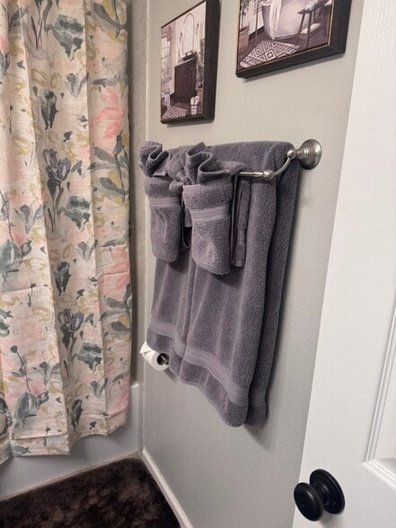 Building Photo - 3325 Misty Meadows Dr