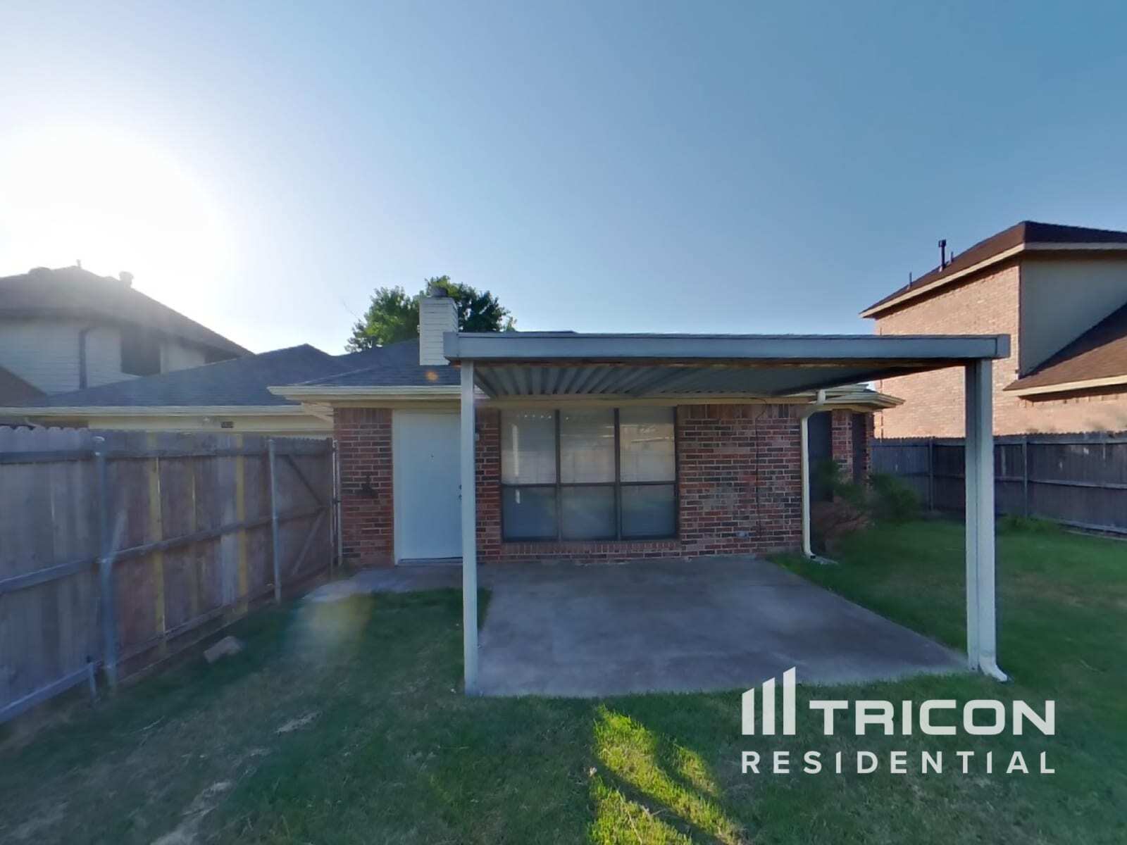 Building Photo - 1624 Bent Brook Dr