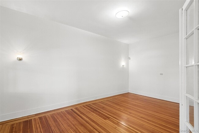 Building Photo - 208 Wheatley Rd