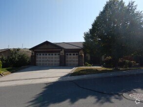 Building Photo - Gorgeous 3 D’ Andrea Ranch home