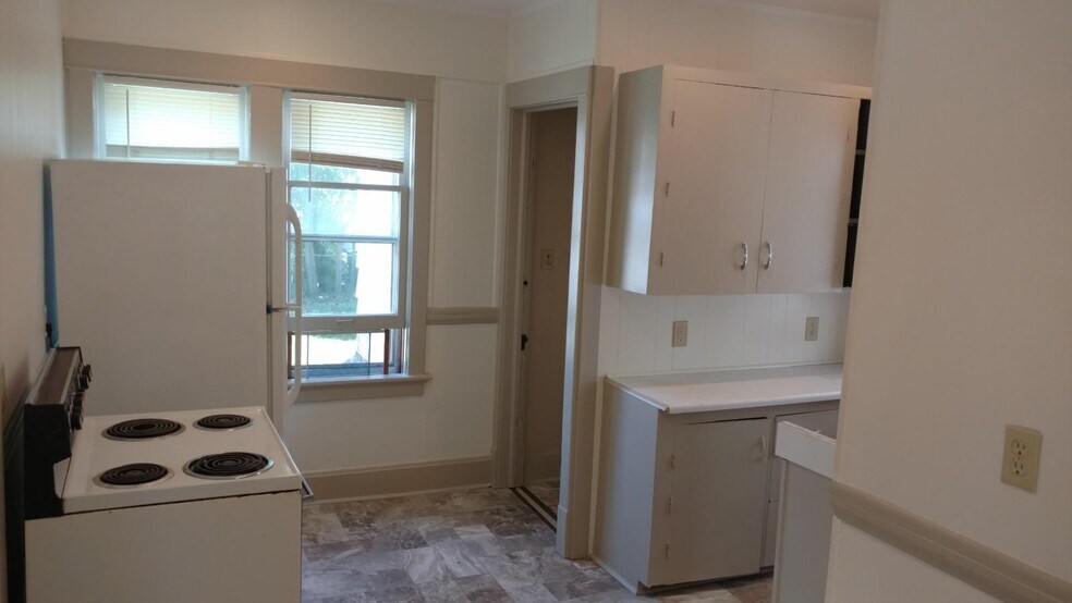 Kitchen - 3726 W Dorothy Pl