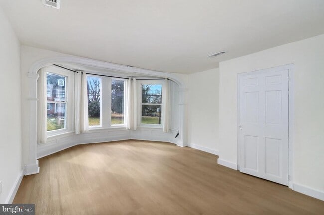 Building Photo - 24369 W Main St