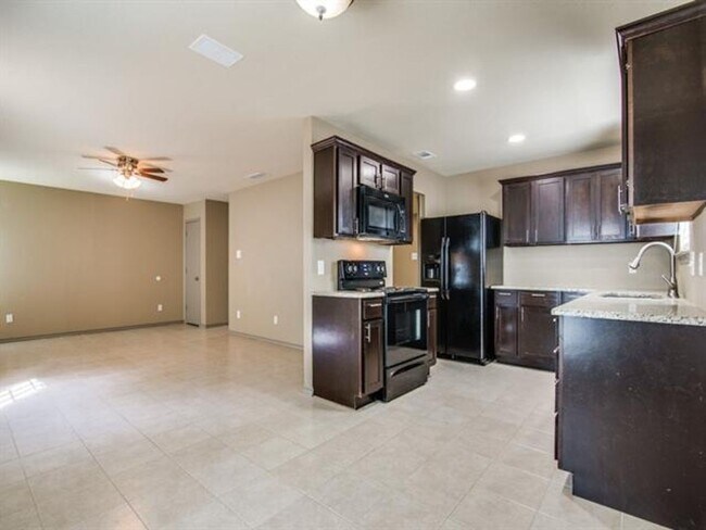 Building Photo - 7716-7718 Sable Lane