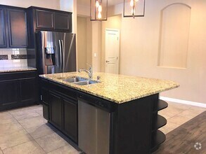 Building Photo - Sparks 3 Bedroom, 3 Bath Single Story - Ne...