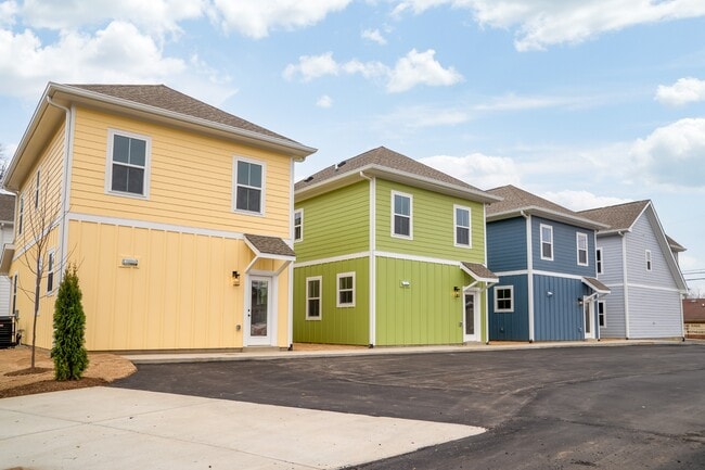 Building Photo - 2009 23rd Ave N