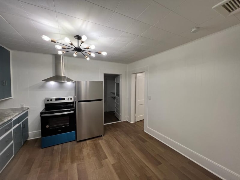 Building Photo - 111 Second St