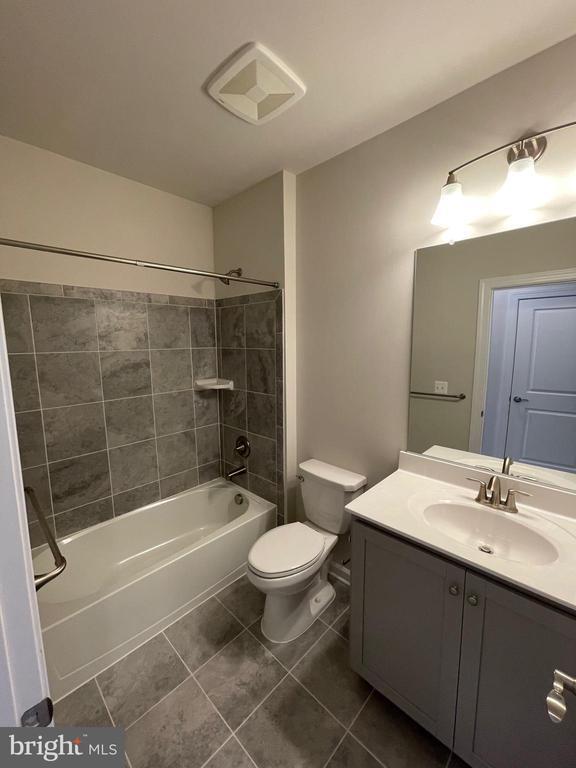 Building Photo - 20687 Heron Landing Dr