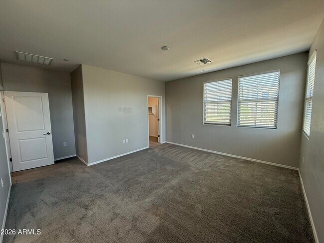Building Photo - 2669 S Peppertree Dr