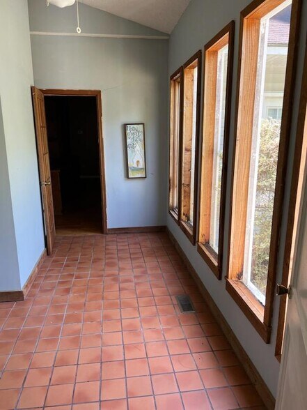 Building Photo - 1210 Whiddon Mill Rd