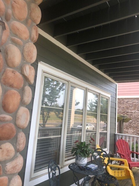 Building Photo - 627 N Rupple Rd