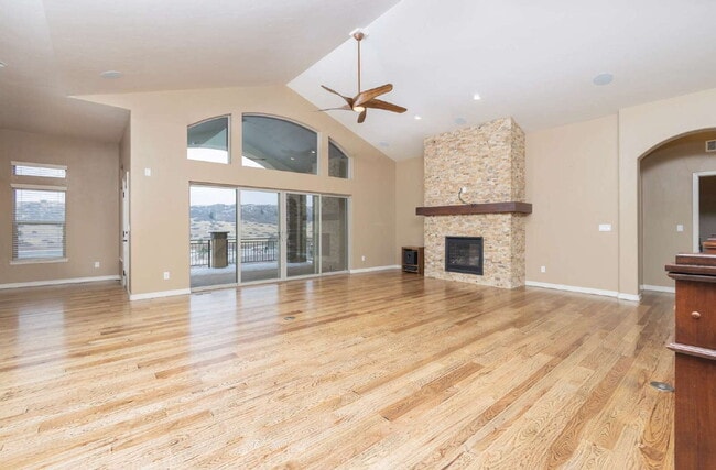 Building Photo - Stunning 3-Bed, 3-Bath Retreat with dedica...