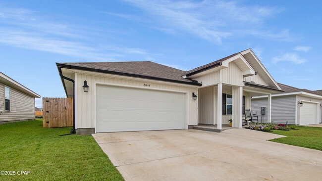 Building Photo - 5044 Rivergrass Dr