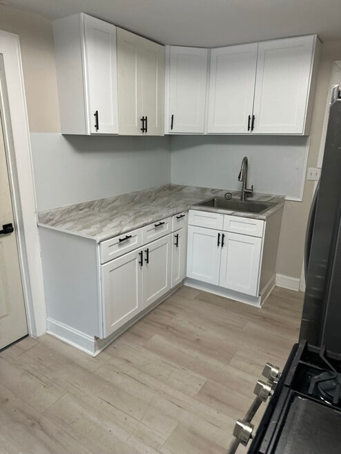 Building Photo - 1310 Willis Ave