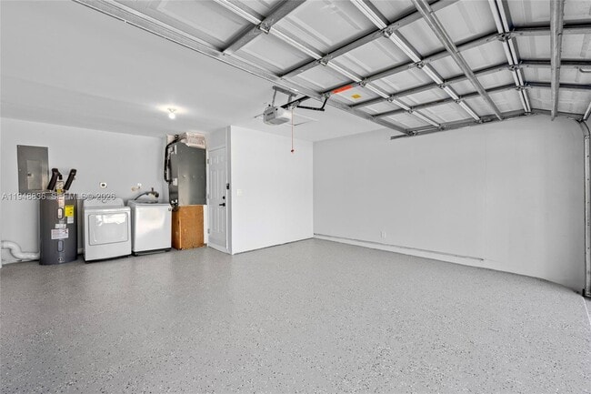 Building Photo - 1720 SW 13th St