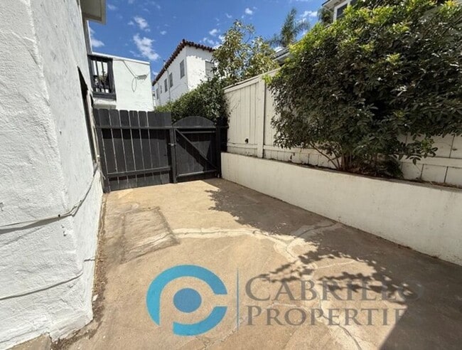 Building Photo - 2241 4th Avenue