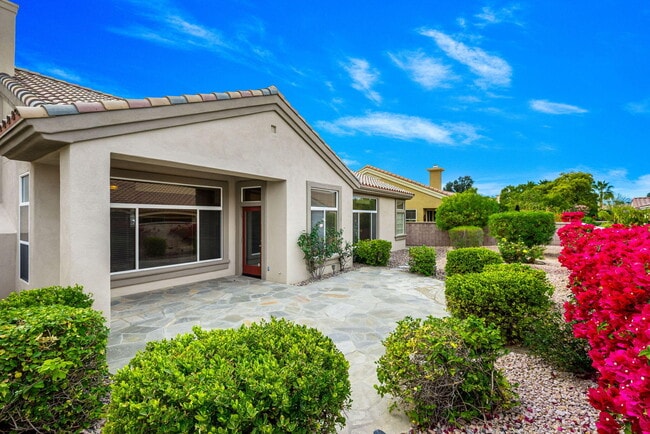 Building Photo - 78462 Palm Tree Ave