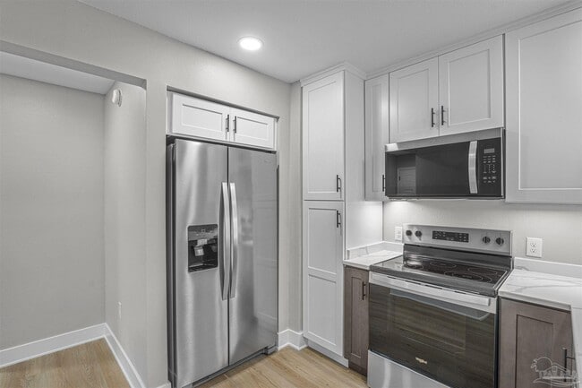 Building Photo - 721 W Jordan St