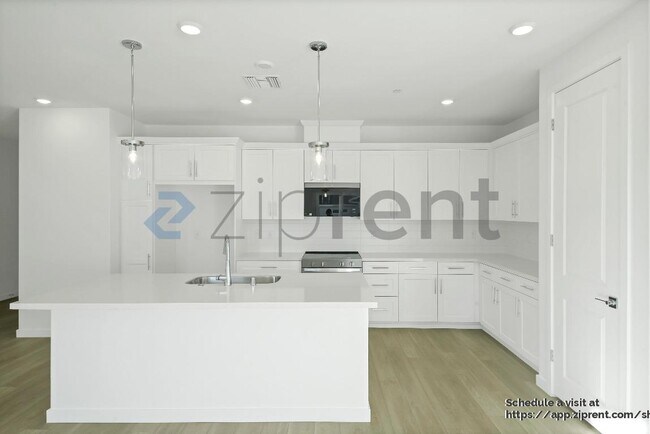 Building Photo - 5602 Gem Ct