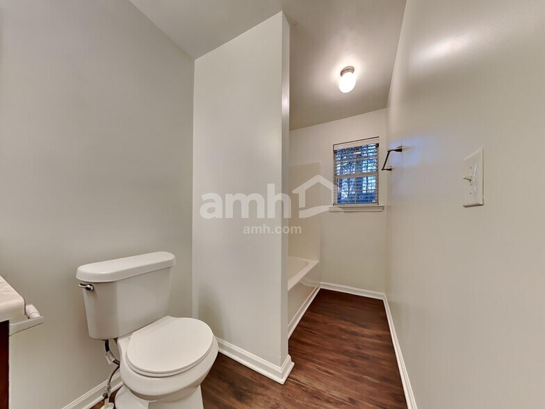 Building Photo - 367 Hidden Creek Ln