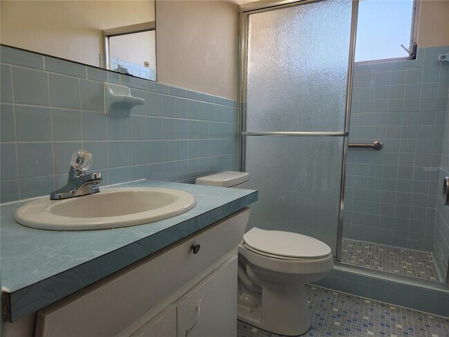 Building Photo - 2402 Ecuadorian Way