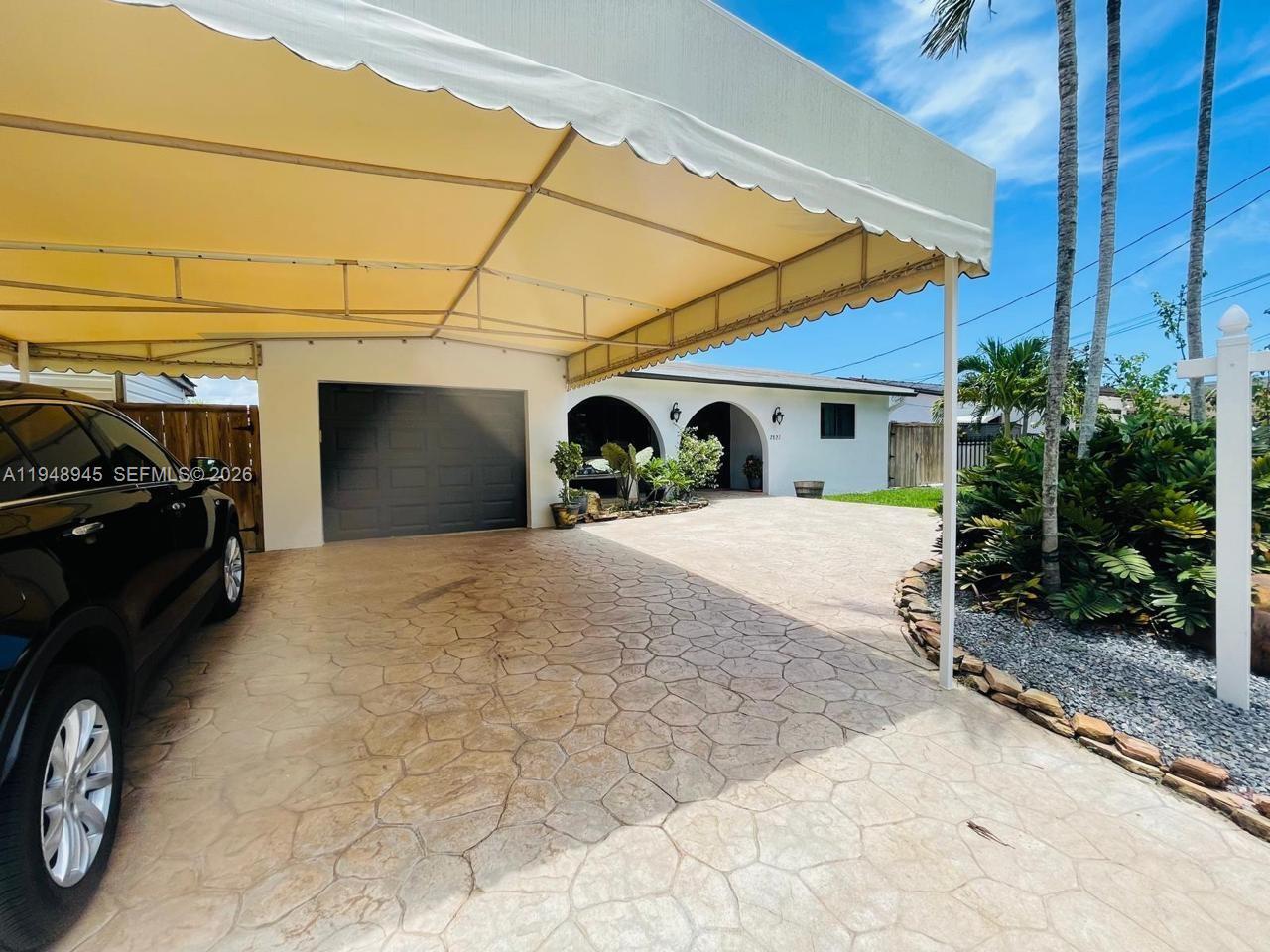 Building Photo - 2827 McKinley St