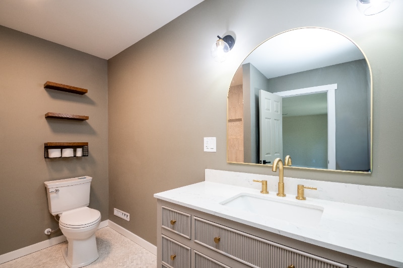 Building Photo - 418 N Trivoli Rd