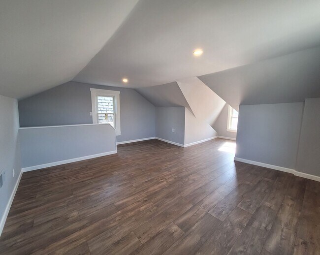 Building Photo - 234 Bigham St