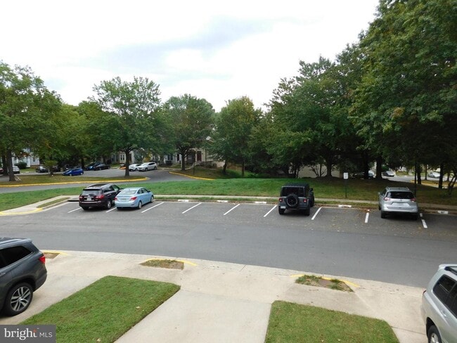 Building Photo - 8487 Springfield Oaks Dr
