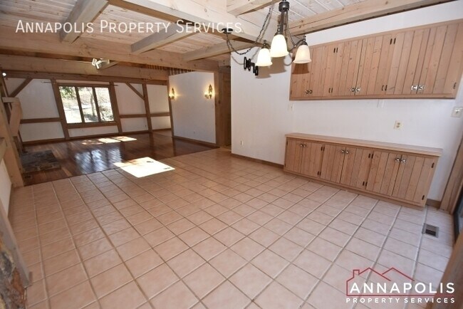 Building Photo - 1810 View Top Ct