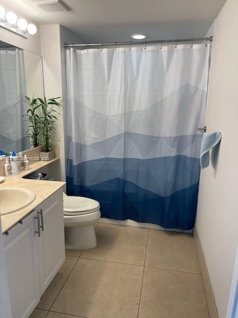 Building Photo - 1155 Brickell Bay Dr