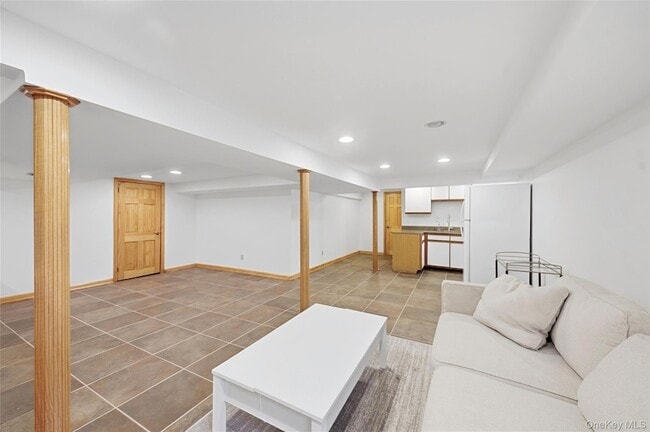 Building Photo - 103 Heatherdell Rd