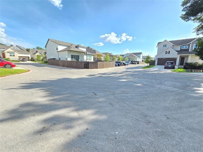 Building Photo - 600 C-Bar Ranch Trl