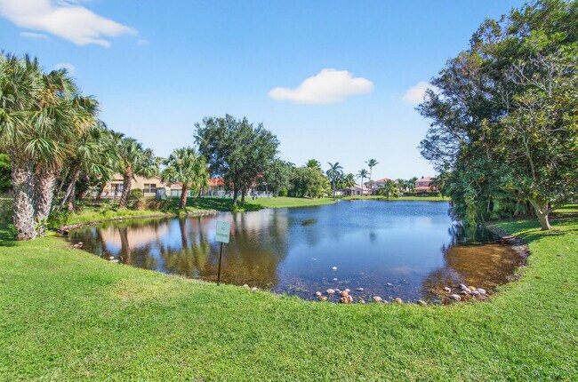 Building Photo - 7076 Middlebury Dr