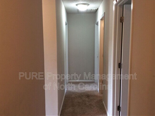 Building Photo - 3958 Damask Drive