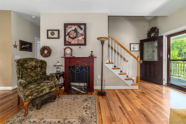 Building Photo - Single Family within walking distance to W&L, VMI and Waddell Elementary