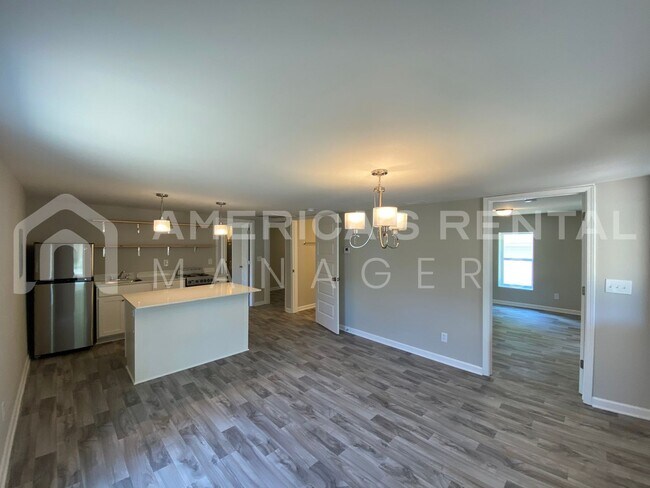 Building Photo - 3 Bedroom Home for Rent in Steele, AL!  DE...