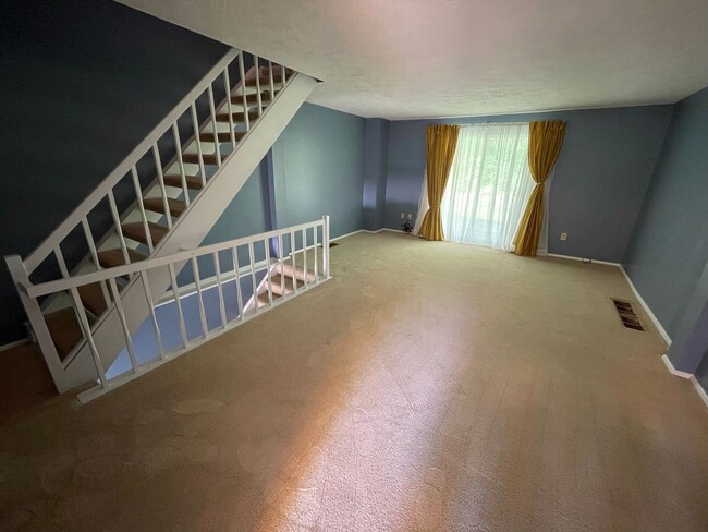 Building Photo - 604 Arkwood Dr