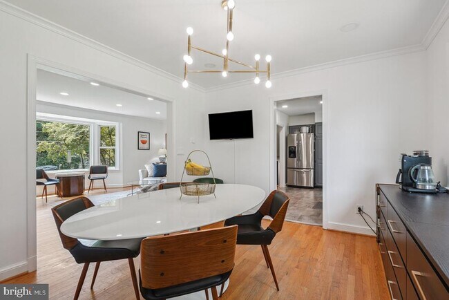 Building Photo - 11705 Admirals Ct