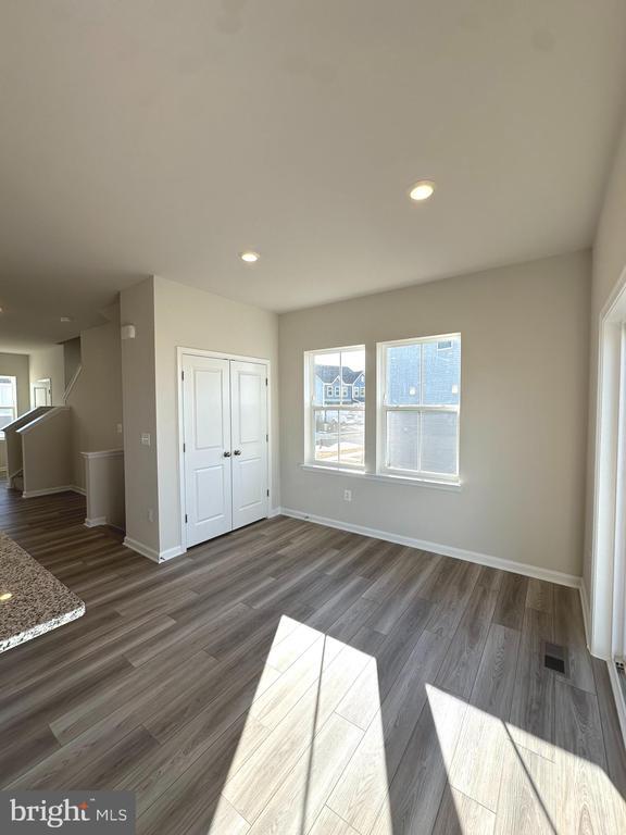 Building Photo - 317 Short Br Dr