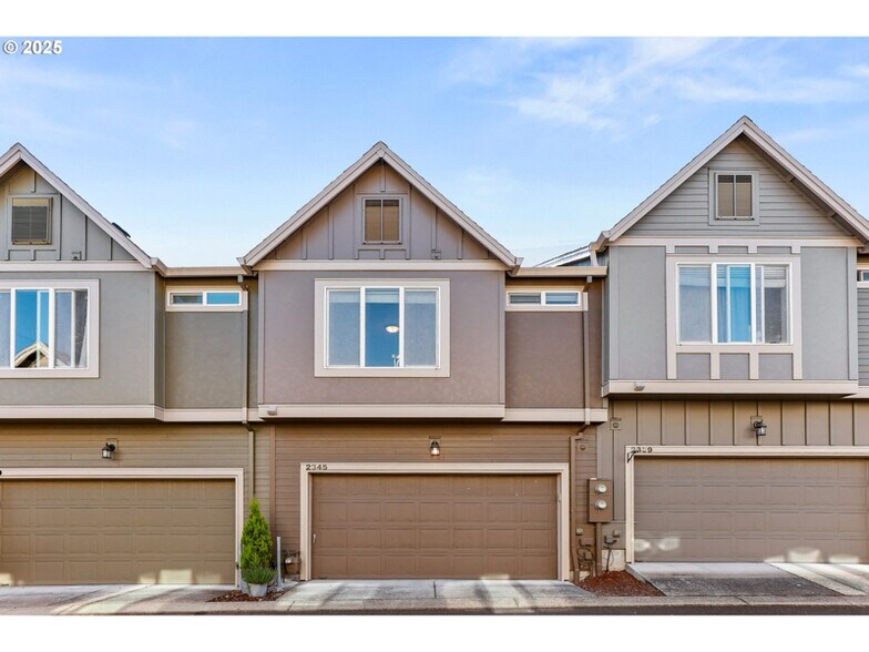 Building Photo - 2345 NW Oak Knoll Pl