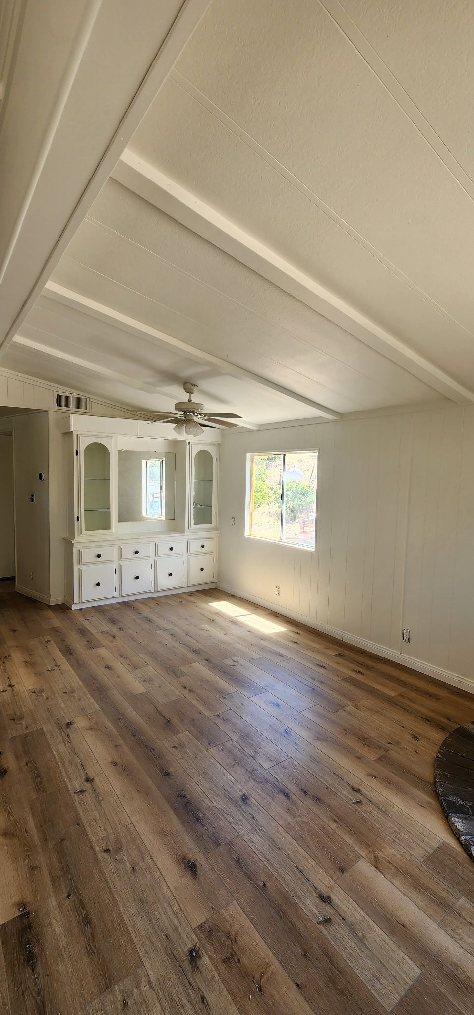 Building Photo - 216 Kearns Dr