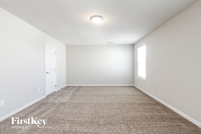 Building Photo - 6660 Branches Dr